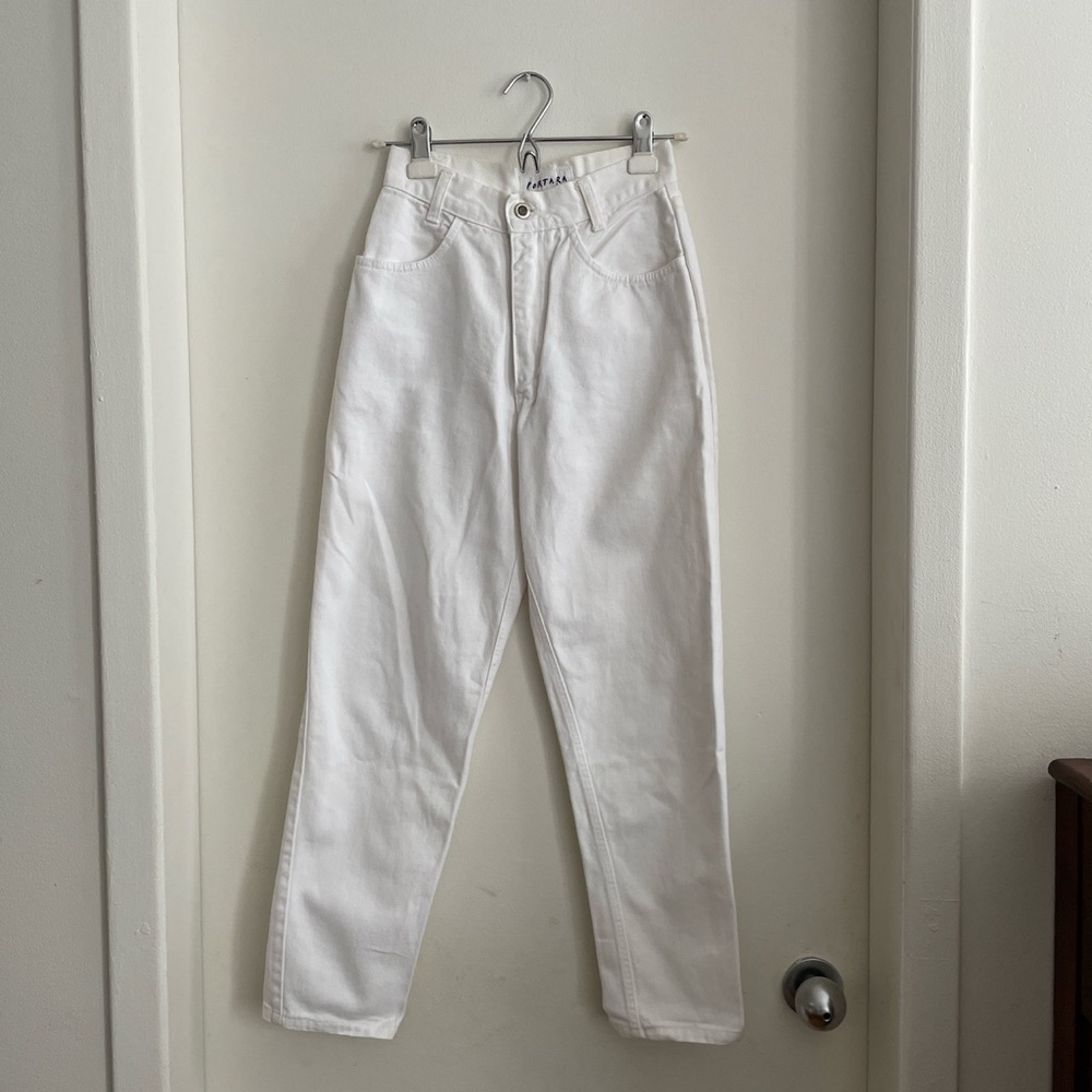 Vintage high waisted white jeans